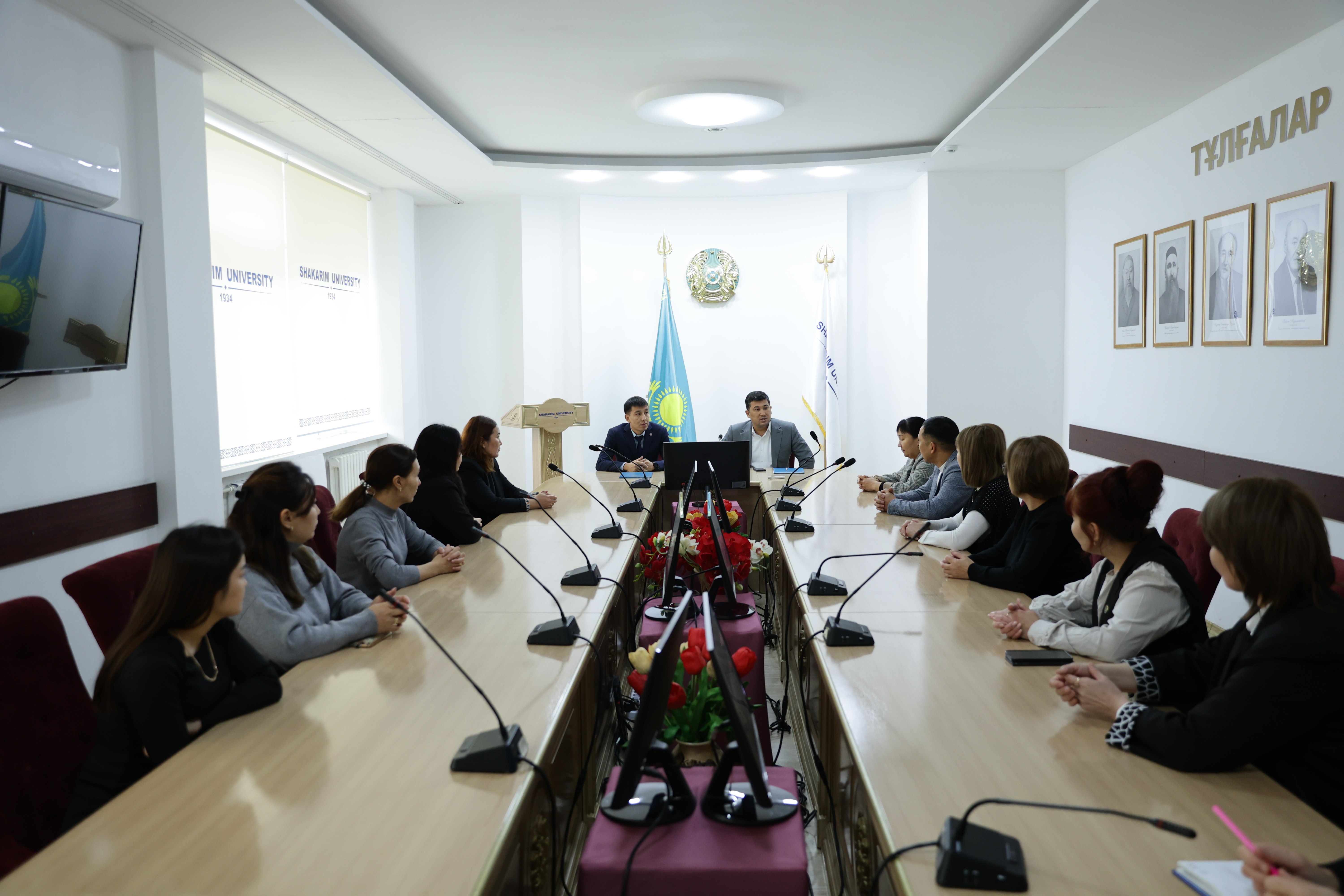 Білім мен тәжірибені тоғыстыратын серіктестік