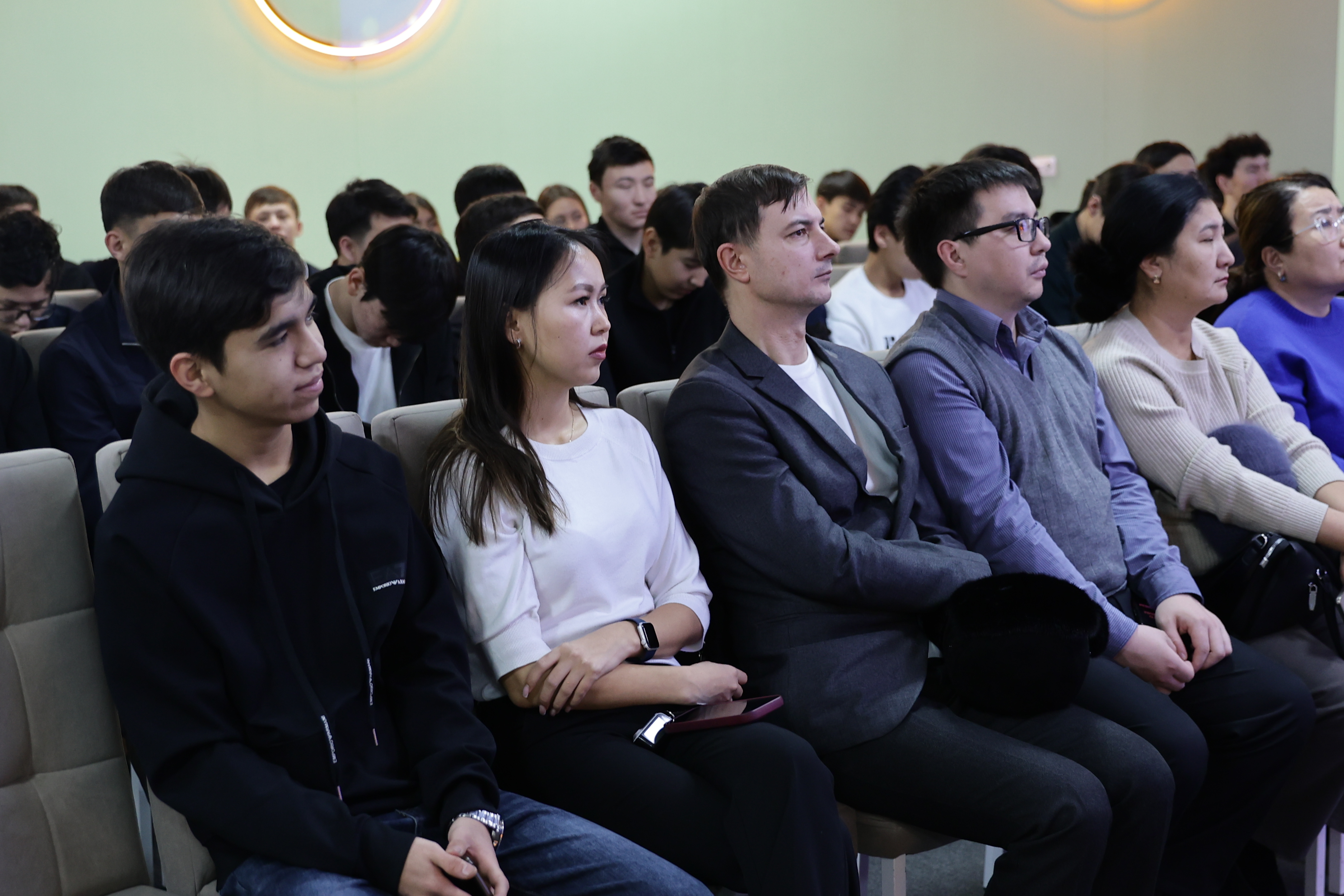 Цифрлық басқару және инновациялық даму: Шәкәрім университетіндегі семинар