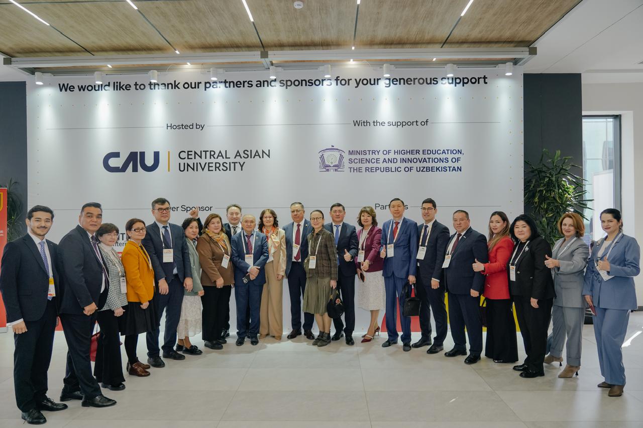 Шәкәрім университеті QS Eurasia 2025 форумында