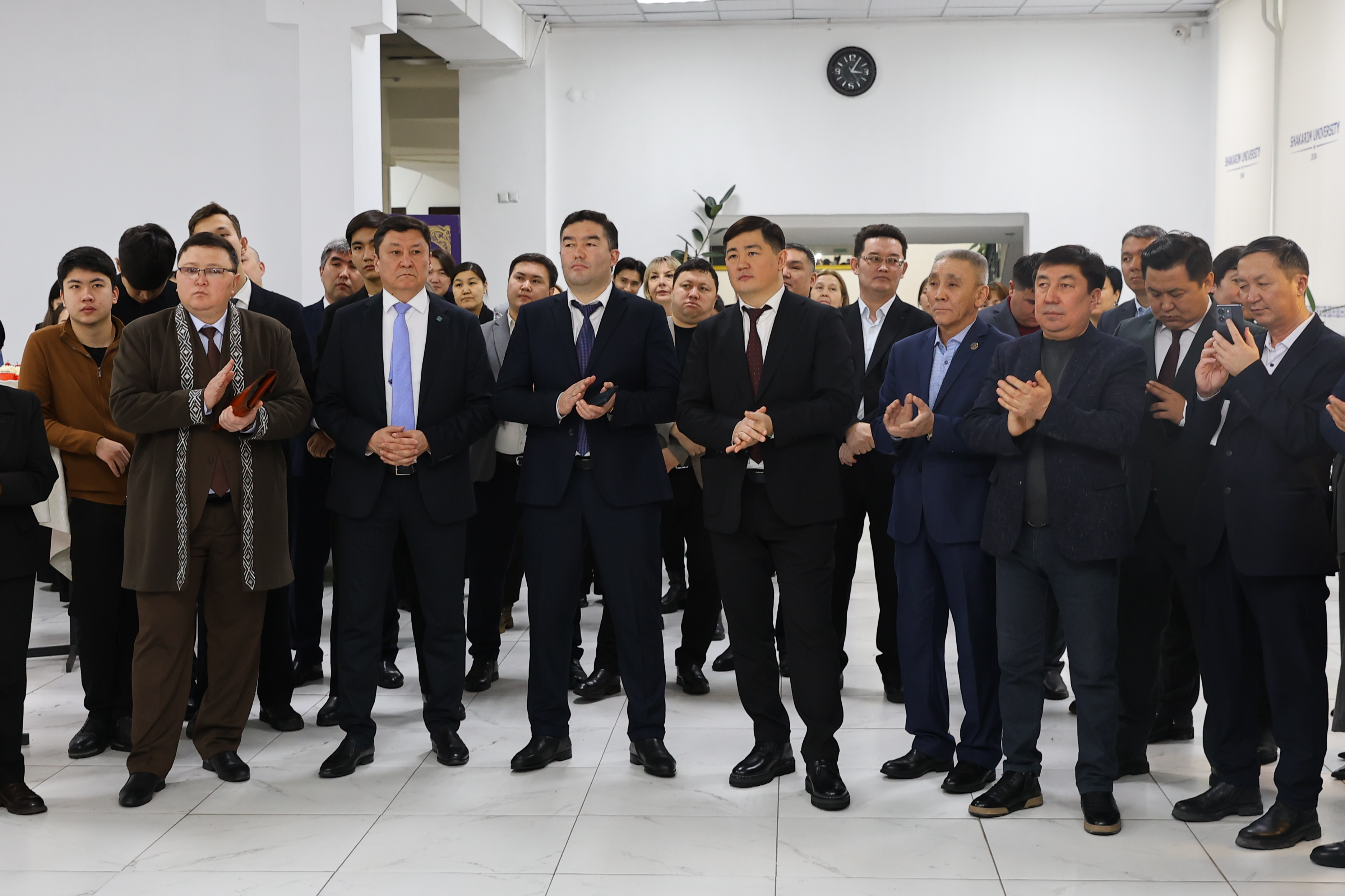 УНИВЕРСИТЕТТЕ ЕРЕКШЕ БІЛІМ БЕРУ ОРТАЛЫҒЫ БАР