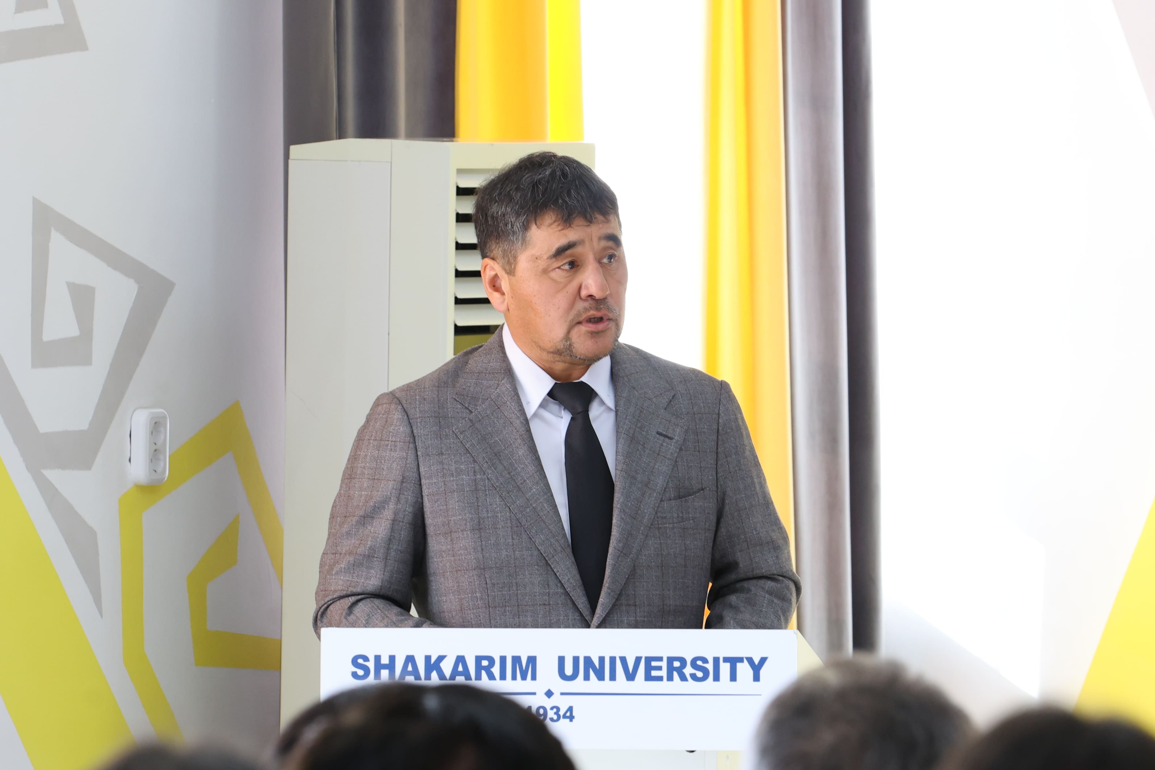 Шәкәрім университетінде «Абай облысының тарихи-археологиялық мұрасы: алғашқы зерттеу нәтижелері» атты республикалық ғылыми конференция өтті