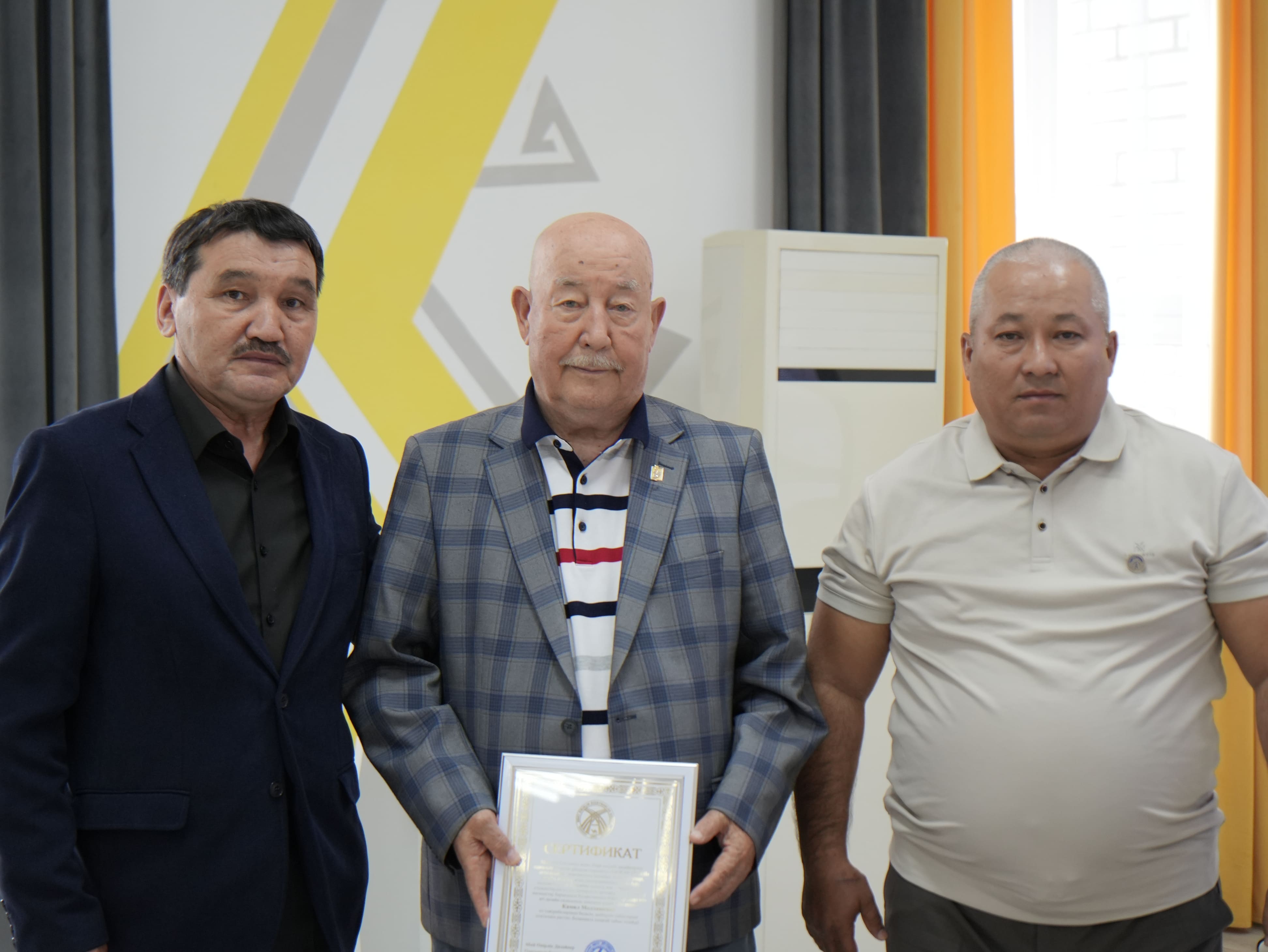 The teaching of Kazakh fine art was promoted