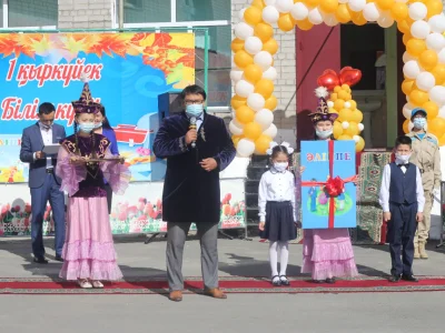 Шәкәрім атындағы үш тілде оқытатын көпбейінді гимназияда әліппенің ашылу рәсімі өтті