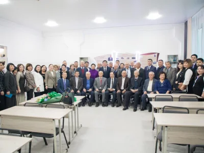 БЕЛДІ ҒАЛЫМДАРДЫҢ АТАУЛЫ ДӘРІСХАНАЛАРЫ АШЫЛДЫ