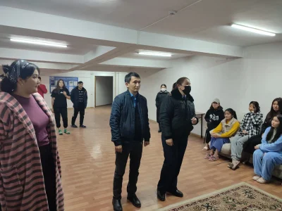 ПОЛИЦИЯ ҚЫЗМЕТКЕРЛЕРІМЕН КЕЗДЕСУ