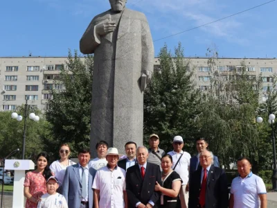 БАСҚАРМА ТӨРАҒАСЫ АБАЙ РУХЫНА ТАҒЗЫМ ЕТТІ