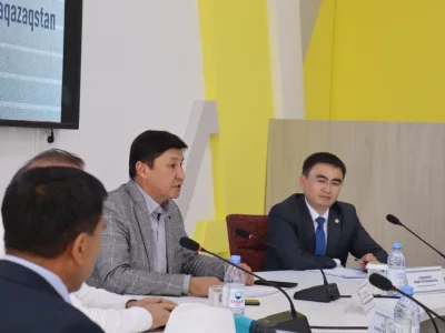 Бүгін Шәкәрім шаңырағында Қазақстанның ең негізгі күн тәртібі – #референдум туралы алқалы отырыс өтті