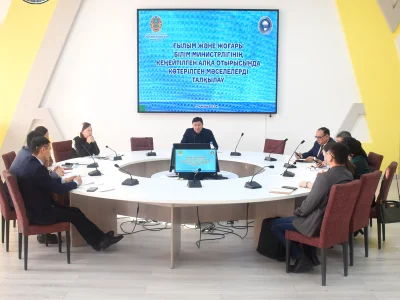ШӘКӘРІМ УНИВЕРСИТЕТІНДЕ КЕҢЕЙТІЛГЕН ОТЫРЫС ӨТКІЗІЛДІ