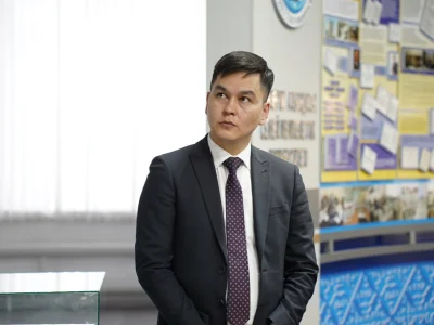 КОМИТЕТ БАСШЫСЫ ҚУАНЫШ ЕЛІКБАЕВ ШӘКӘРІМ ШАҢЫРАҒЫНДА