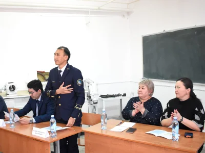 САЛА САҢЛАҚТАРЫМЕН КЕЗДЕСУ